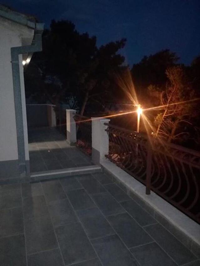 A-4821-b - Alloggi privati - Appartamenti accanto al mare Lokva Rogoznica, Almissa - Omiš