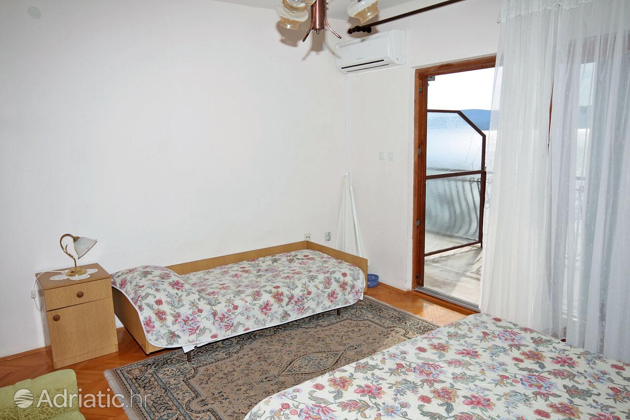 Ferienwohnungen am Meer Nemira, Omis - 4834