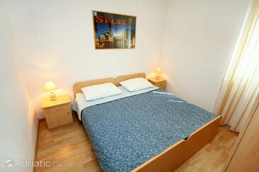 Apartments by the sea Mastrinka, Čiovo - 4836