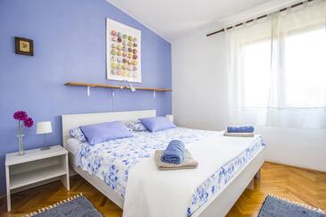 Apartments by the sea Ražanj, Rogoznica - 4838