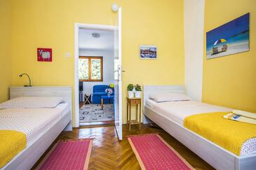 Apartments by the sea Ražanj, Rogoznica - 4838