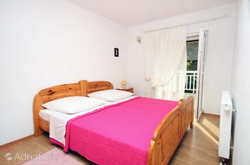 Apartmaji s parkingom Podstrana (Split) - 4849