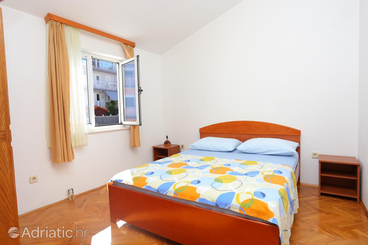 Apartamentos con piscina adecuados para familias con niños Podstrana, Split - 4859