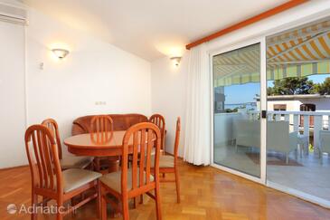 Family-friendly apartments with swimming pool Podstrana, Split - 4859