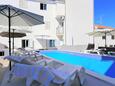 Lägenheter med pool lämpliga för familjer med barn Podstrana, Split - 4859