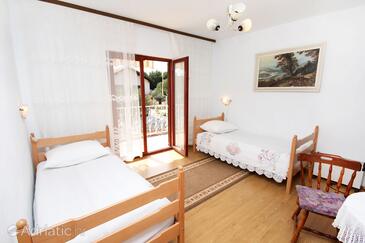 Apartments with parking space Rogoznica - 4865