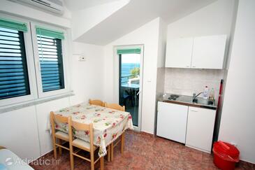 Ferienwohnungen am Meer Balica Rat, Omis - 4868