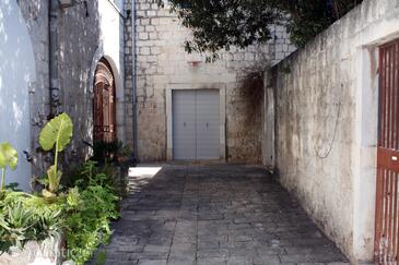 Rooms by the sea Trogir - 4869