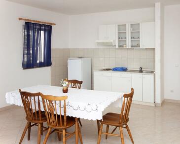 Appartamenti con Internet Seget Vranjica, Traù - Trogir - 4870