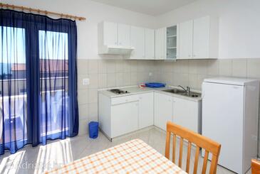 Apartments with WiFi Seget Vranjica, Trogir - 4870