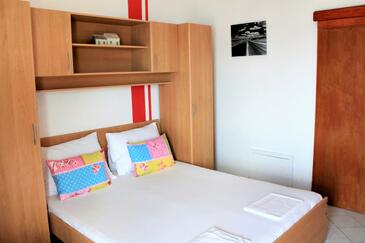 Apartments by the sea Živogošće - Porat, Makarska - 4878