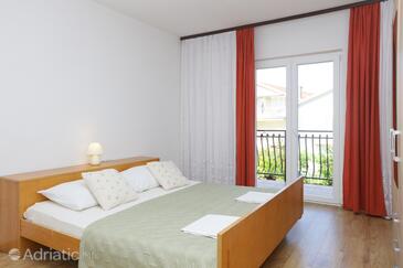 Appartamenti accanto al mare Grebastica, Sebenico - Šibenik - 4881