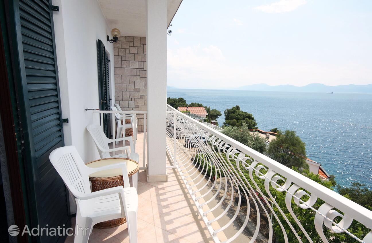 Apartments with parking spaces Drvenik Gornja vala, Makarska - 4890