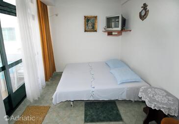 Apartments with parking space Drvenik Gornja vala, Makarska - 4890