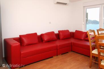 Apartments with parking space Igrane, Makarska - 4891