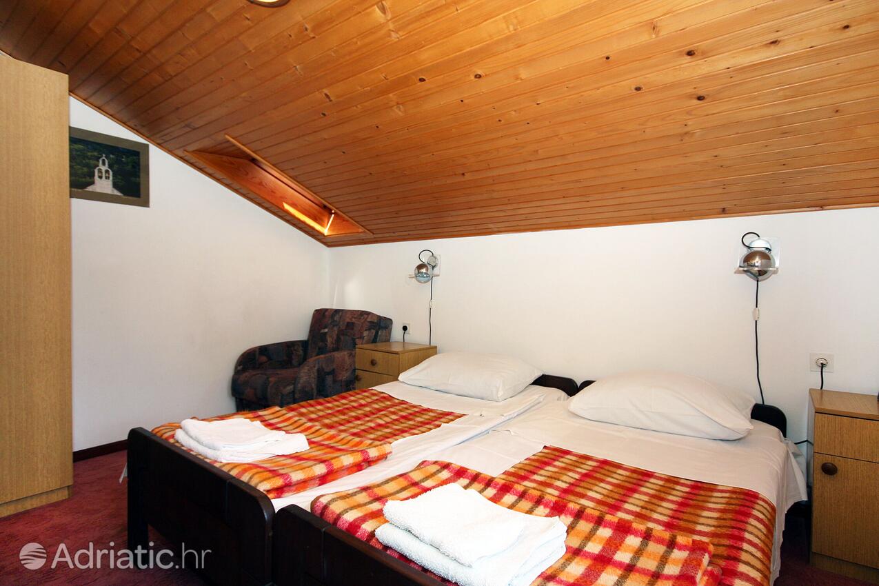 A-4917-a - Private accommodation - Apartments and rooms by the sea Pomena, Mljet