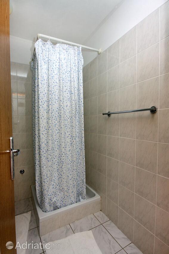 A-4917-b - Private accommodation - Apartments and rooms by the sea Pomena, Mljet
