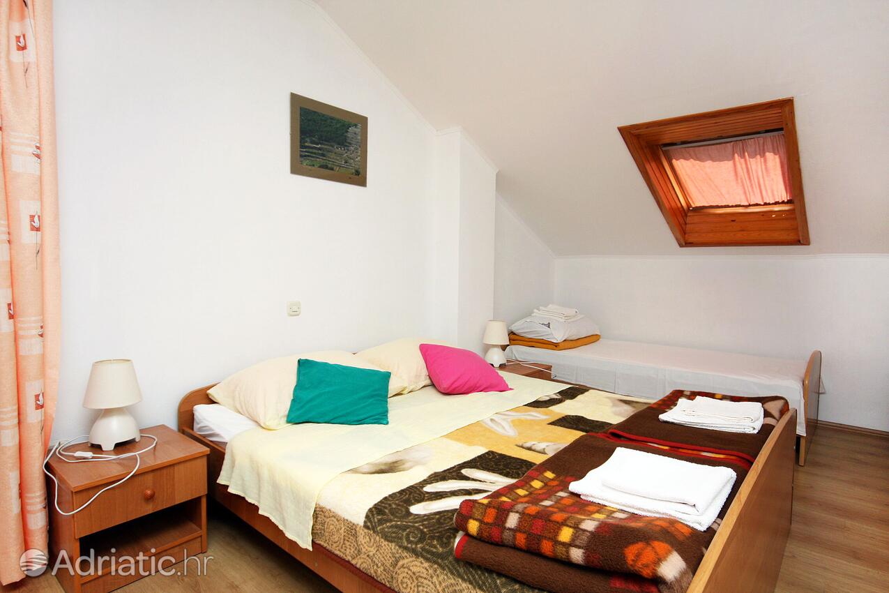 A-4917-b - Private accommodation - Apartments and rooms by the sea Pomena, Mljet