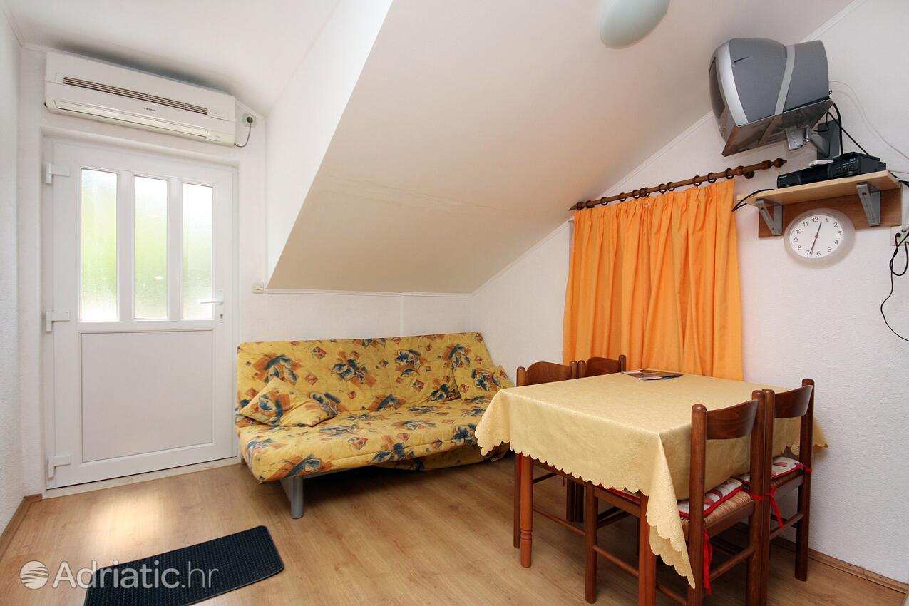 A-4917-b - Private accommodation - Apartments and rooms by the sea Pomena, Mljet