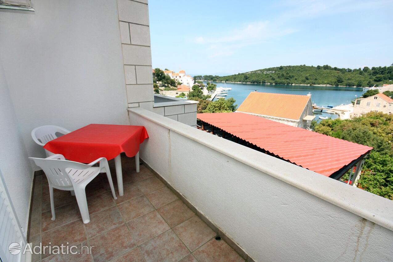 A-4917-c - Private accommodation - Apartments and rooms by the sea Pomena, Mljet