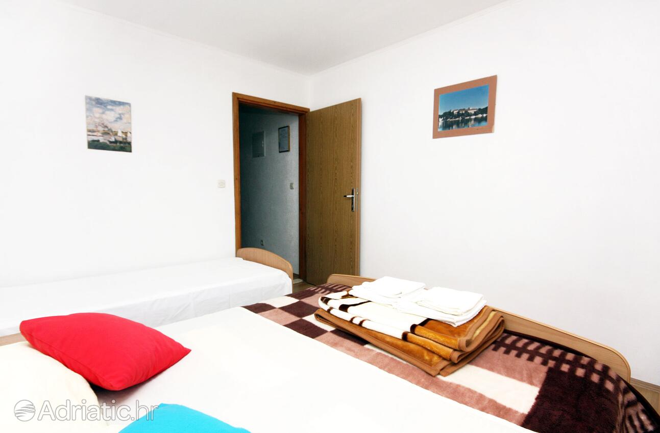 A-4917-d - Private accommodation - Apartments and rooms by the sea Pomena, Mljet