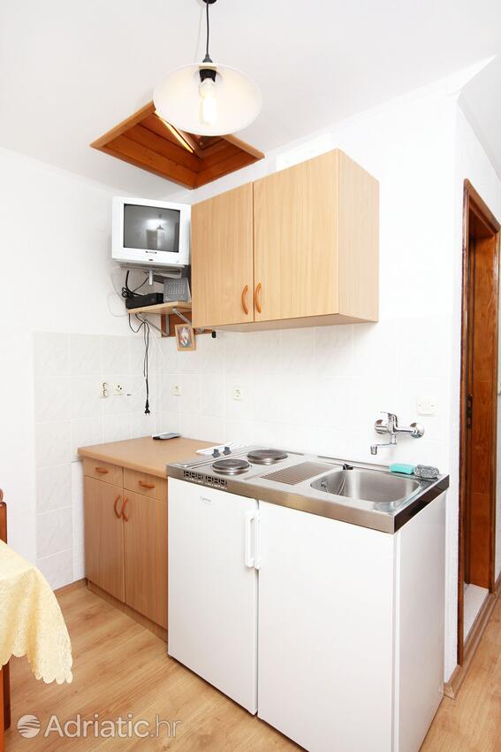A-4917-d - Private accommodation - Apartments and rooms by the sea Pomena, Mljet