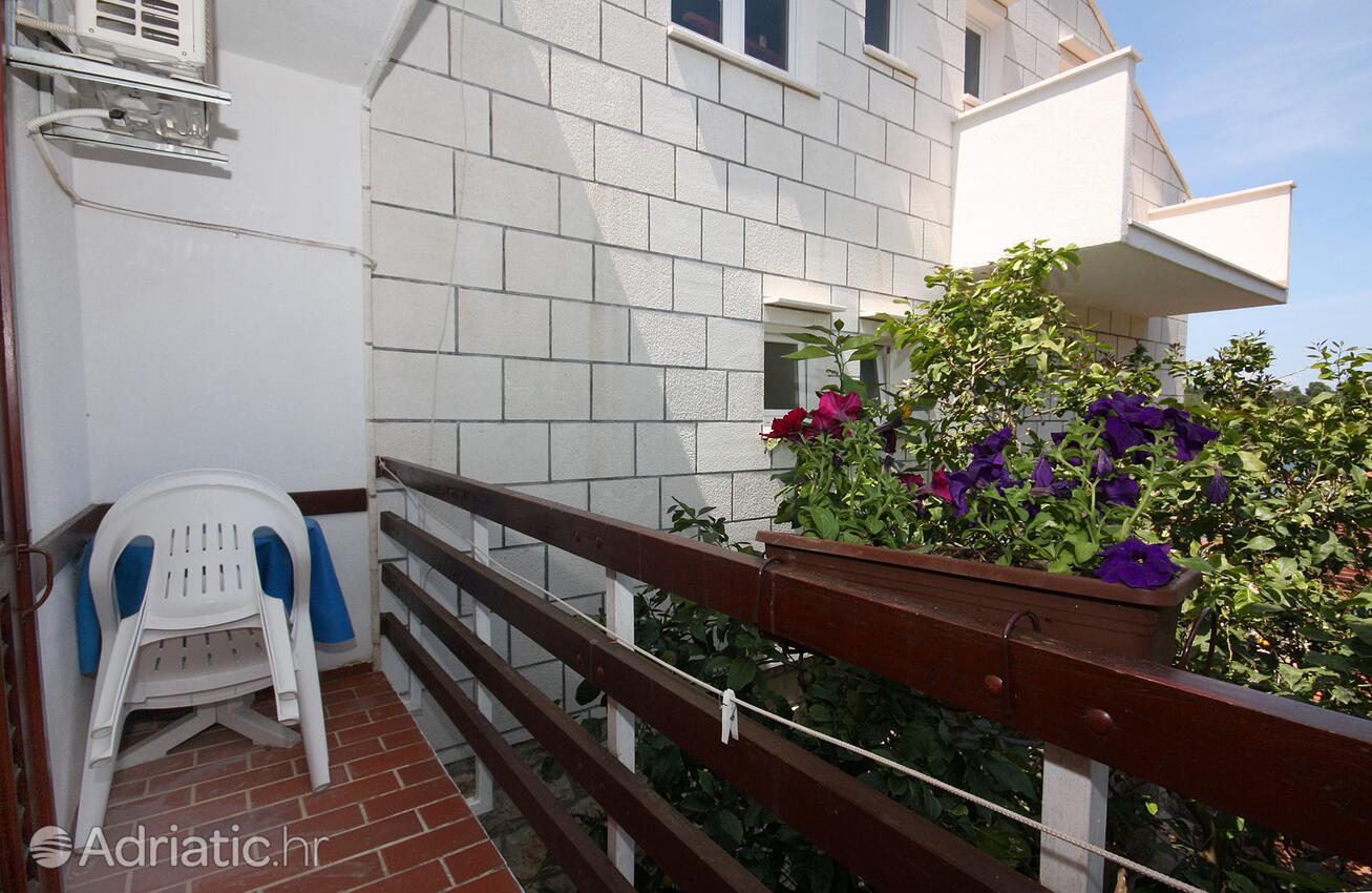 S-4917-a - Private accommodation - Apartments and rooms by the sea Pomena, Mljet