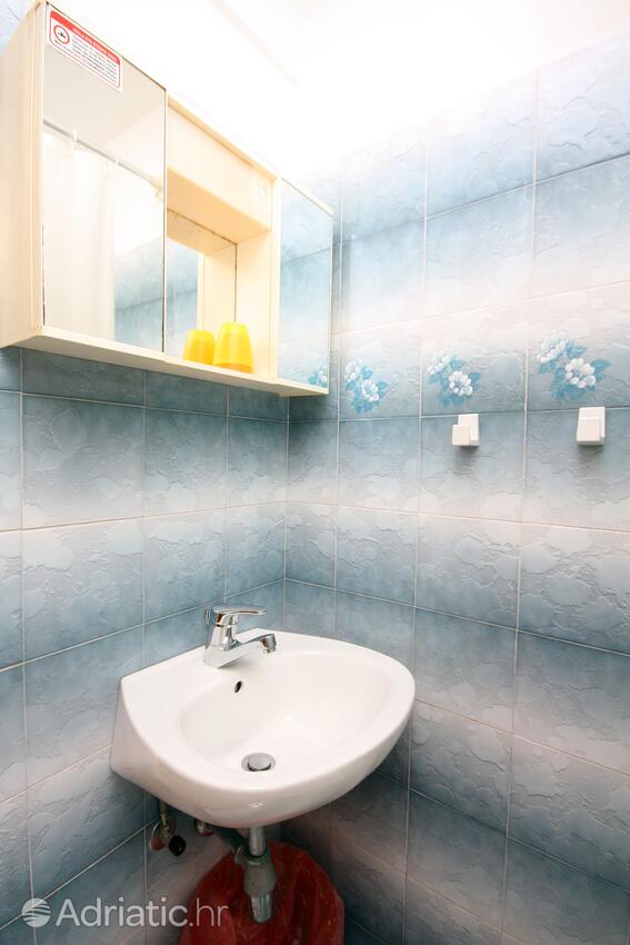 S-4917-a - Private accommodation - Apartments and rooms by the sea Pomena, Mljet