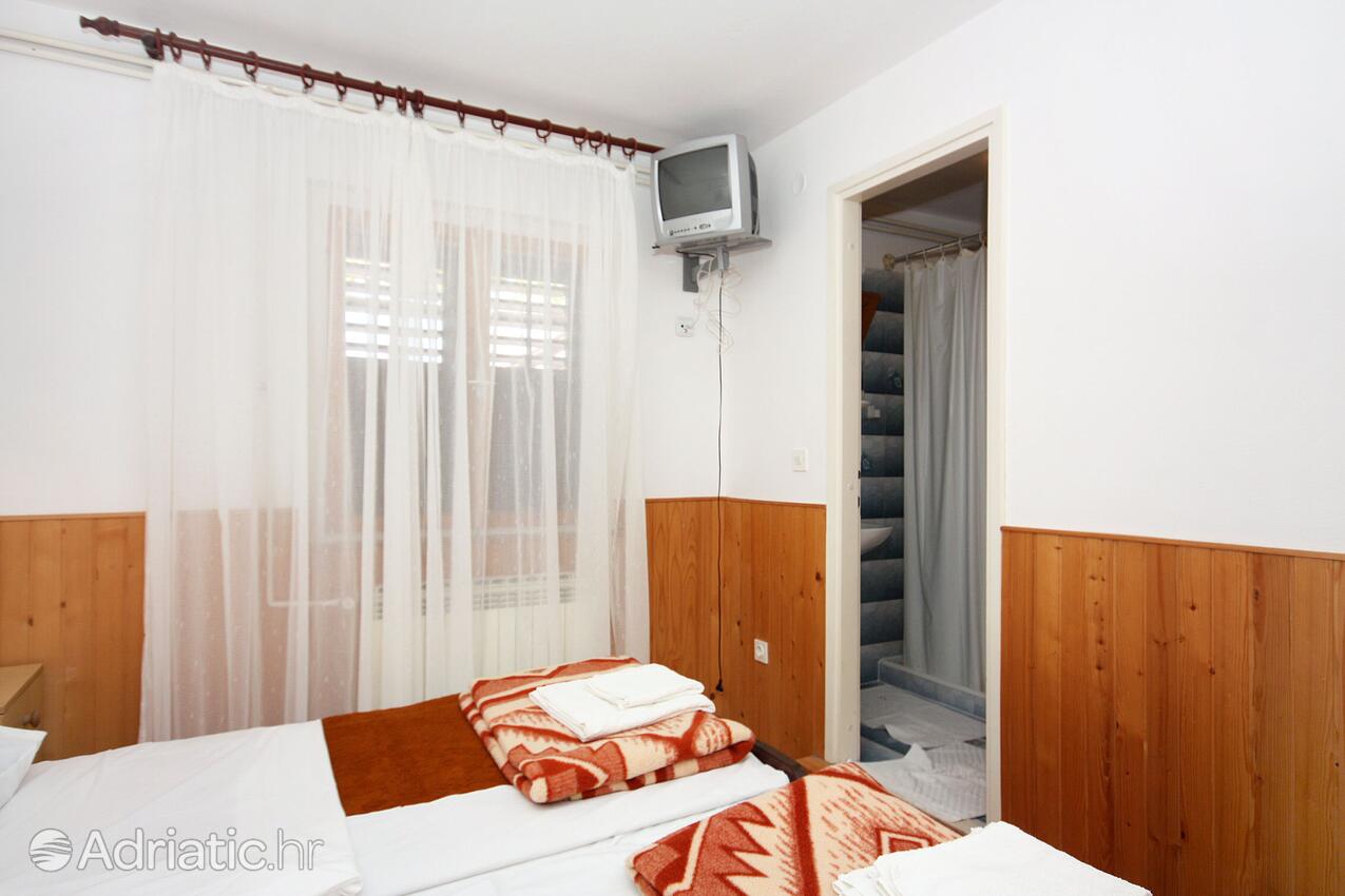 S-4917-b - Private accommodation - Apartments and rooms by the sea Pomena, Mljet