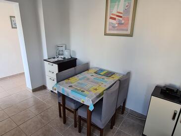 Appartamenti con piscina per famiglie Barbat, Arbe - Rab - 4951