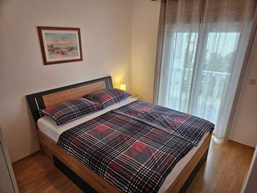 Leiligheter med basseng som passer for familier med barn Barbat, Rab - 4951