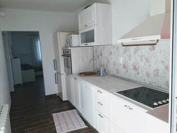 Apartments by the sea Banjol, Rab - 4952