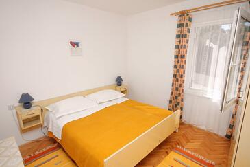 One bedroom apartment Banjol, Rab (A-4956-b)