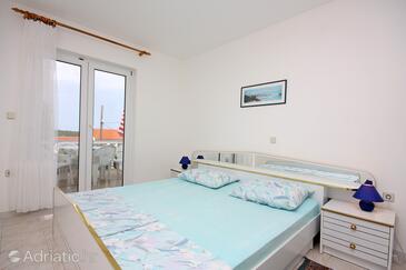 Apartmaji s parkingom Barbat, Rab - 4962