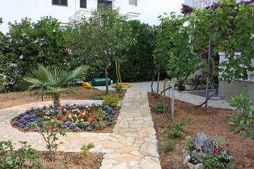 Apartmaji s parkingom Barbat, Rab - 4962