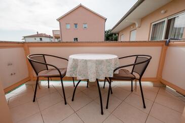 Apartments with parking space Palit, Rab - 4970