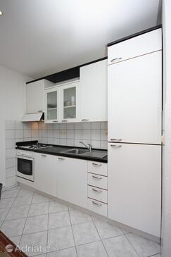 Apartmaji s parkingom Palit, Rab - 4971