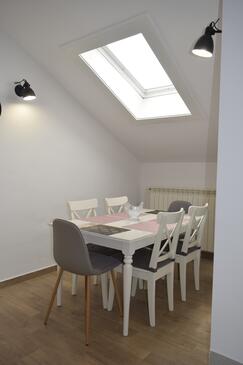 Apartments and rooms by the sea Barbat, Rab - 4973