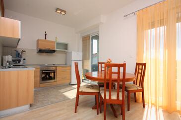 2-Zimmer-Ferienwohnung Kampor, Rab (A-4986-a(