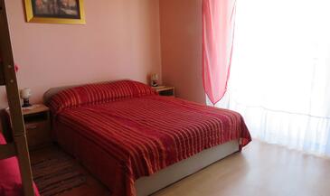 Appartamenti con piscina per famiglie Barbat, Arbe - Rab - 4988