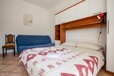 Apartmani za obitelj s djecom Palit, Rab - 4990