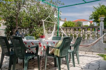 Ferienwohnungen mit Pool für Familien Palit, Rab - 4990 Adriatic.hr