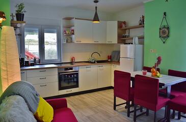 Apartments with parking space Kampor, Rab - 5000