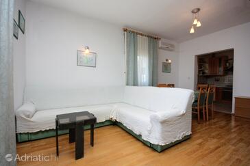 Apartments by the sea Barbat, Rab - 5005