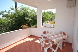 Egyszobás apartman Banjol Egyszobás apartman Banjol, Rab (A-5007-b)