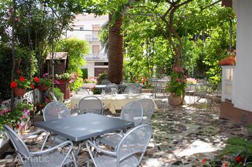 Apartmani i sobe uz mere Palit, Rab - 5010