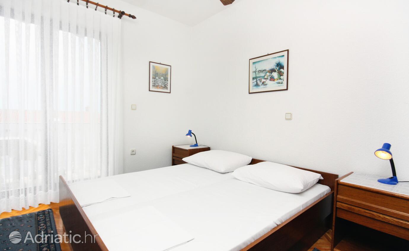 Ferienwohnungen mit Parkplatz Barbat, Rab - 5015