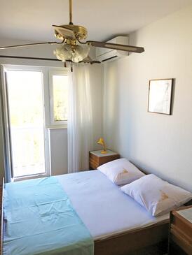 Apartamentos con parking Barbat, Rab - 5015