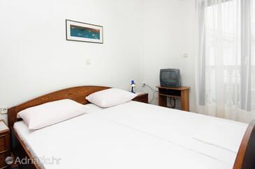 Appartements avec parking Barbat, Rab - 5015