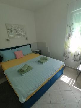 Apartmaji za družine z otroki Lopar, Rab - 5024